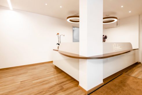 Empfang einer neuen Zahnarztpraxis